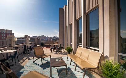 Large Meeting Room Large Meeting Room