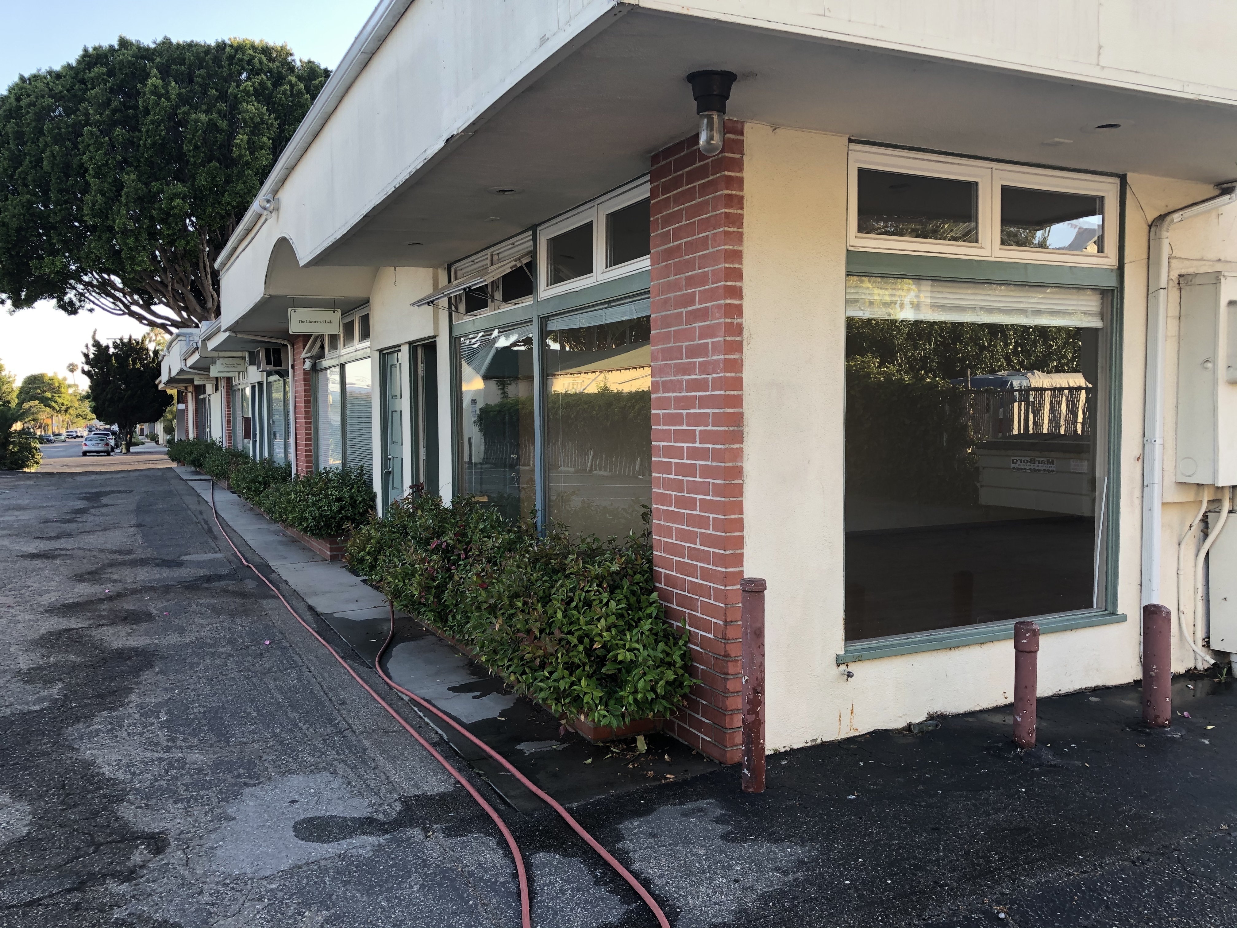 OFFICE FOR RENT - GREAT LOCATION