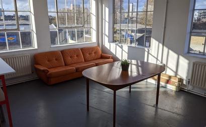 Beautiful & Bright Studio in Bow. 2 desks available Beautiful & Bright Studio in Bow. 2 desks available
