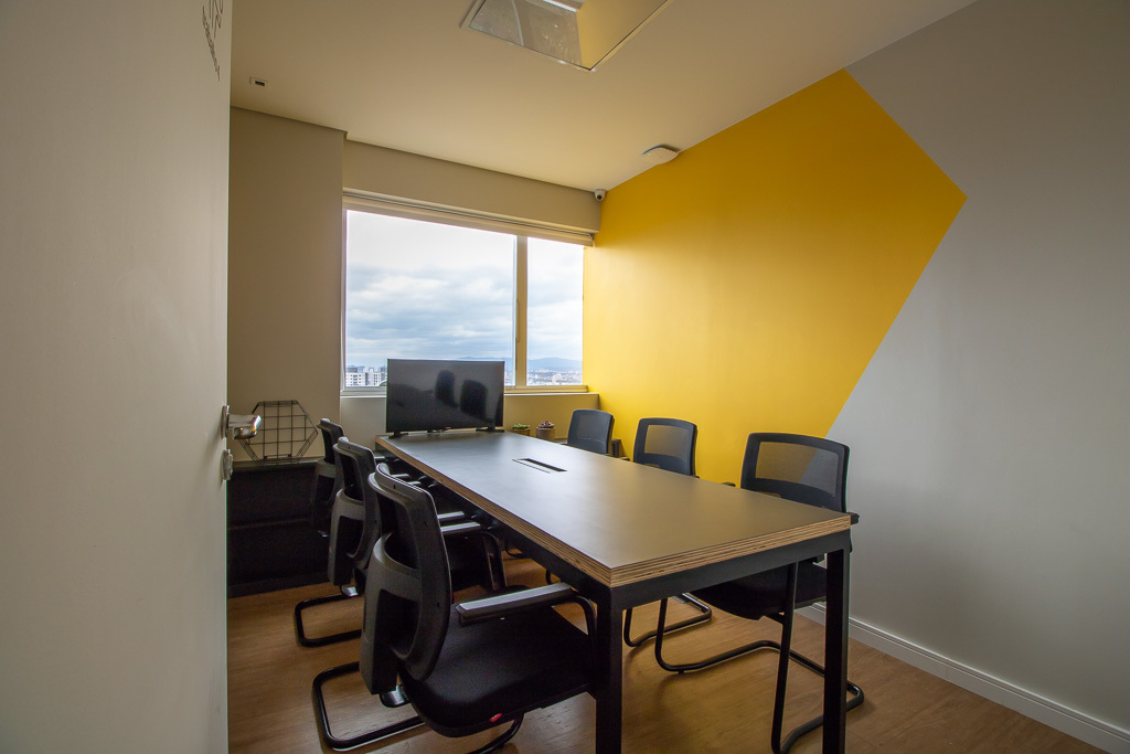 Meeting room with 3 seats