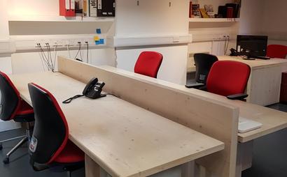 Desk space in friendly office - KLH UK Desk space in friendly office - KLH UK