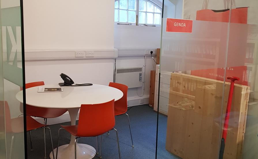 Desk space in friendly office - KLH UK Desk space in friendly office - KLH UK
