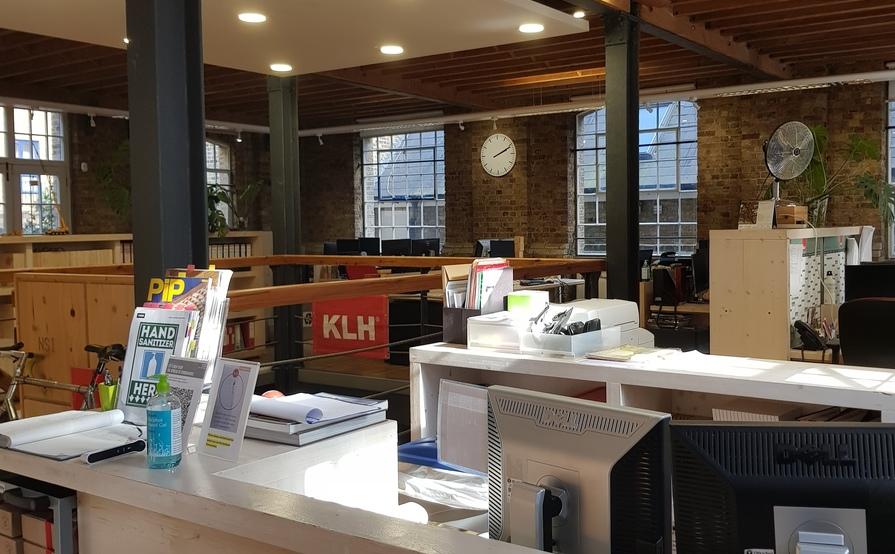 Desk space  in friendly office - KLH UK