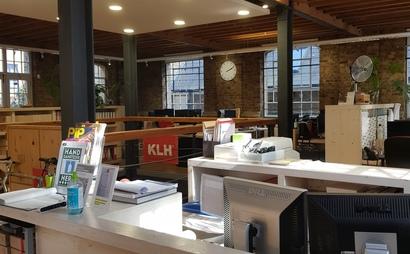 Desk space in friendly office - KLH UK Desk space in friendly office - KLH UK