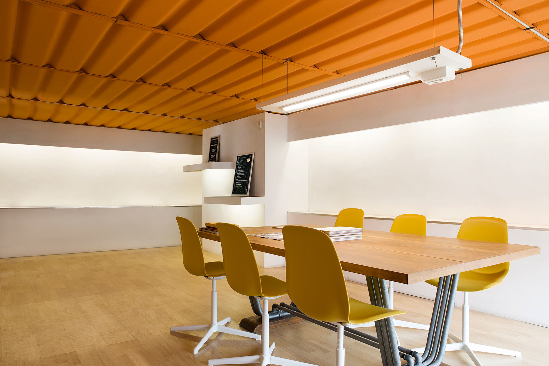 Dedicated desk in open space 