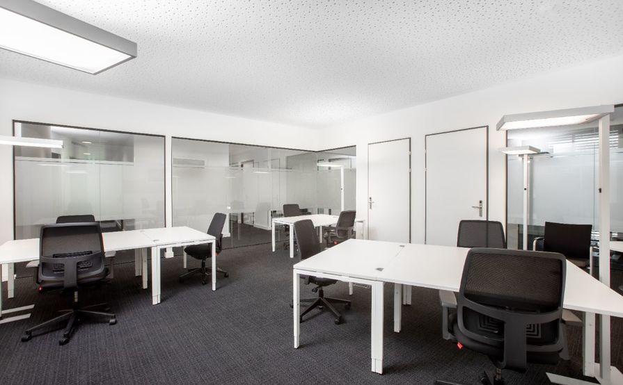 Ready-to-use office space to accommodate a growing team of up to 10. Ready-to-use office space to accommodate a growing team of up to 10.