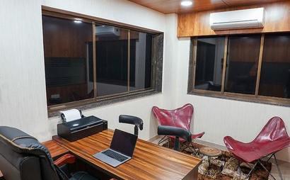 Private Cabin (4-6 seaters) Private Cabin (4-6 seaters)