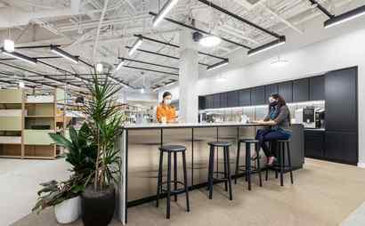 Flexible workspace with dedicated desk in Spaces Napa Valley Flexible workspace with dedicated desk in Spaces Napa Valley