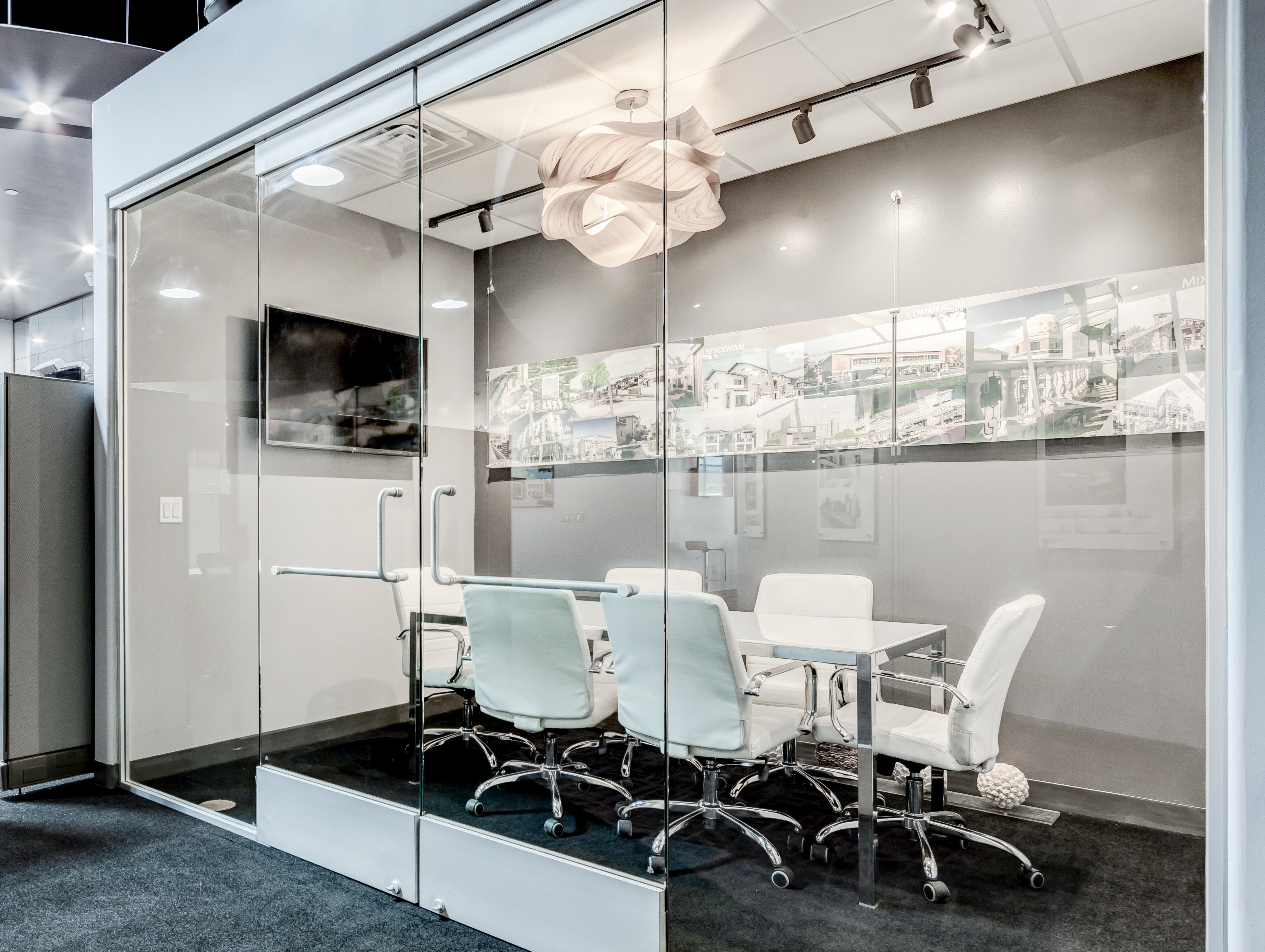 CUBICLE OFFICE SPACE (Full Service) CUBICLE OFFICE SPACE (Full Service)