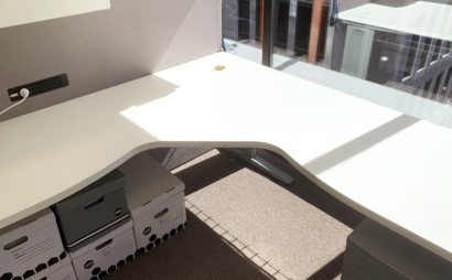 Private Desks for Rent with Free Meeting Room Private Desks for Rent with Free Meeting Room