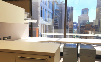 Private Desks for Rent with Free Meeting Room Private Desks for Rent with Free Meeting Room