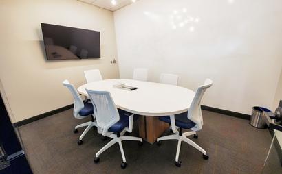 Conference Room for 2-6 People Conference Room for 2-6 People