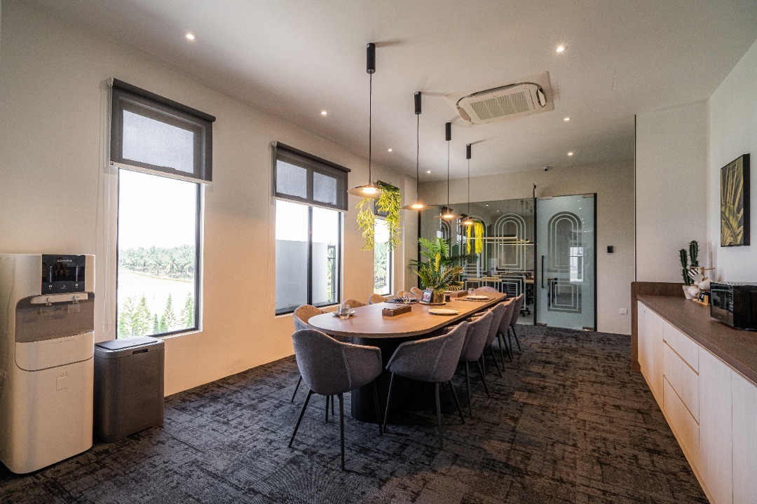 Reserve Meeting Room