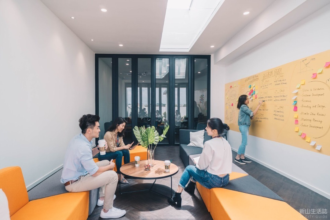 Rooftop Event Hall & Brainstorming Room