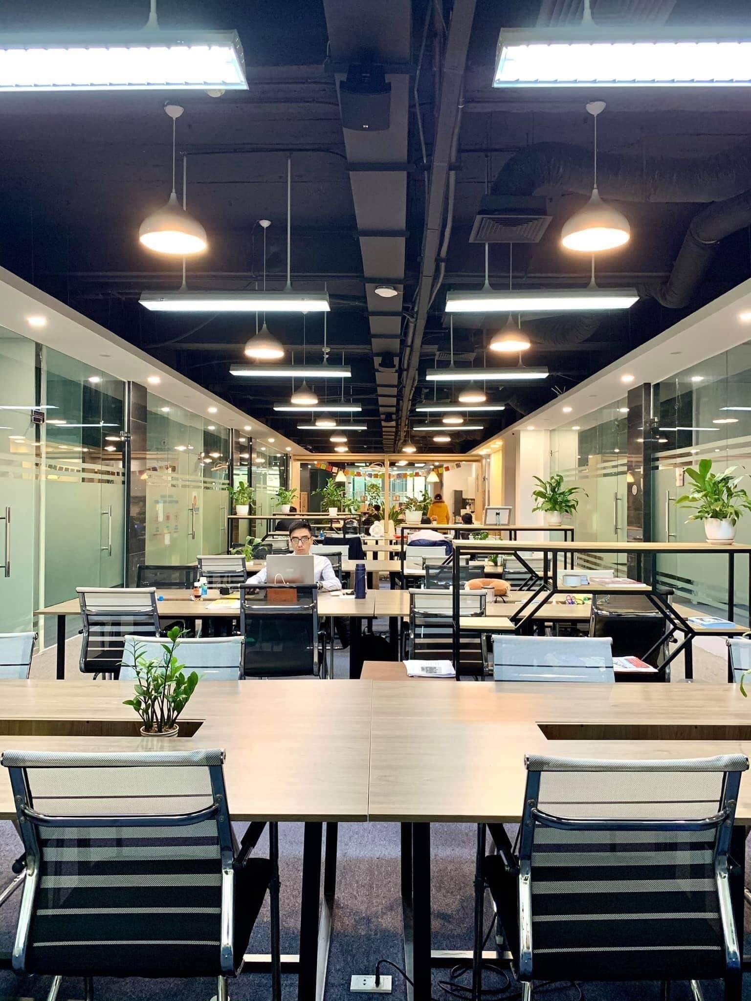 Hot Desk - Collaboration