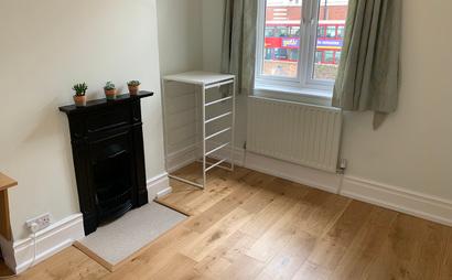 Bright room in central Greenwich Bright room in central Greenwich