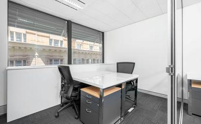 Private office space for 1 person in Regus Australia Square Plaza Private office space for 1 person in Regus Australia Square Plaza