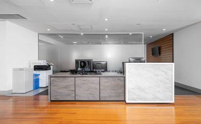 Private office space for 5 persons in Regus Australia Square Plaza Private office space for 5 persons in Regus Australia Square Plaza