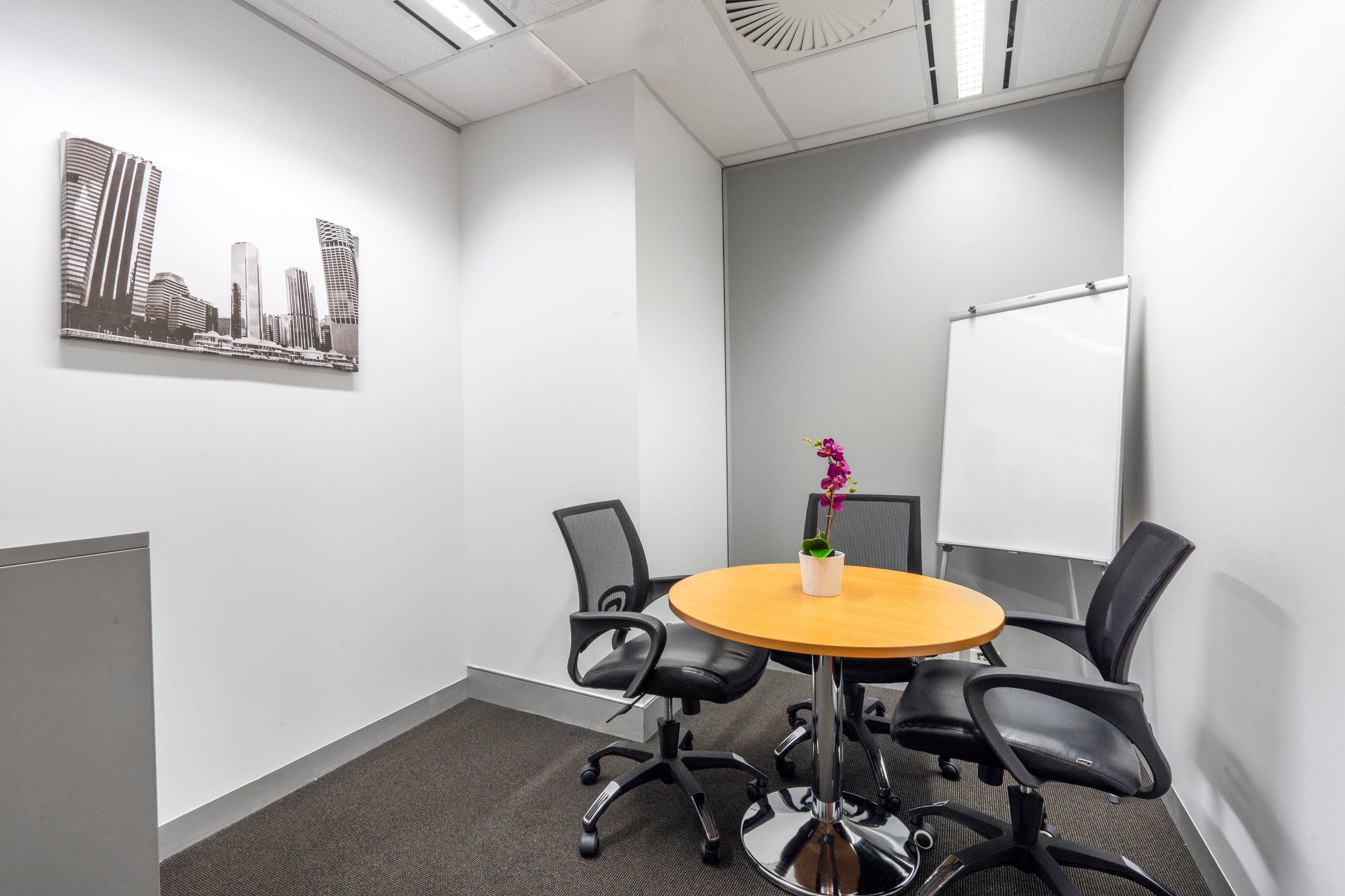 Flexible office memberships in Regus Northbank