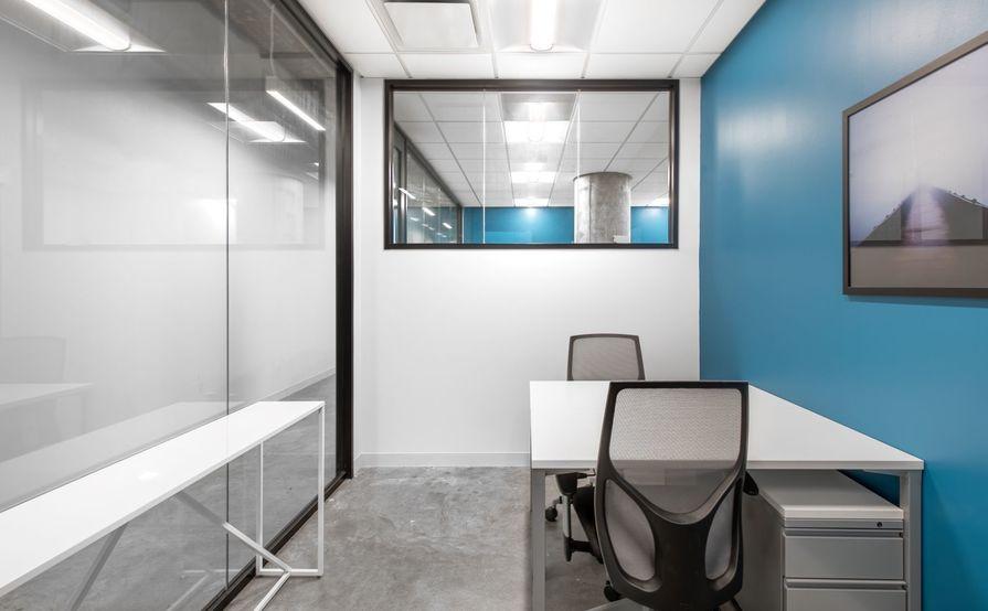 Tailor-made dream offices for 3 persons in Spaces One Melbourne Quarter