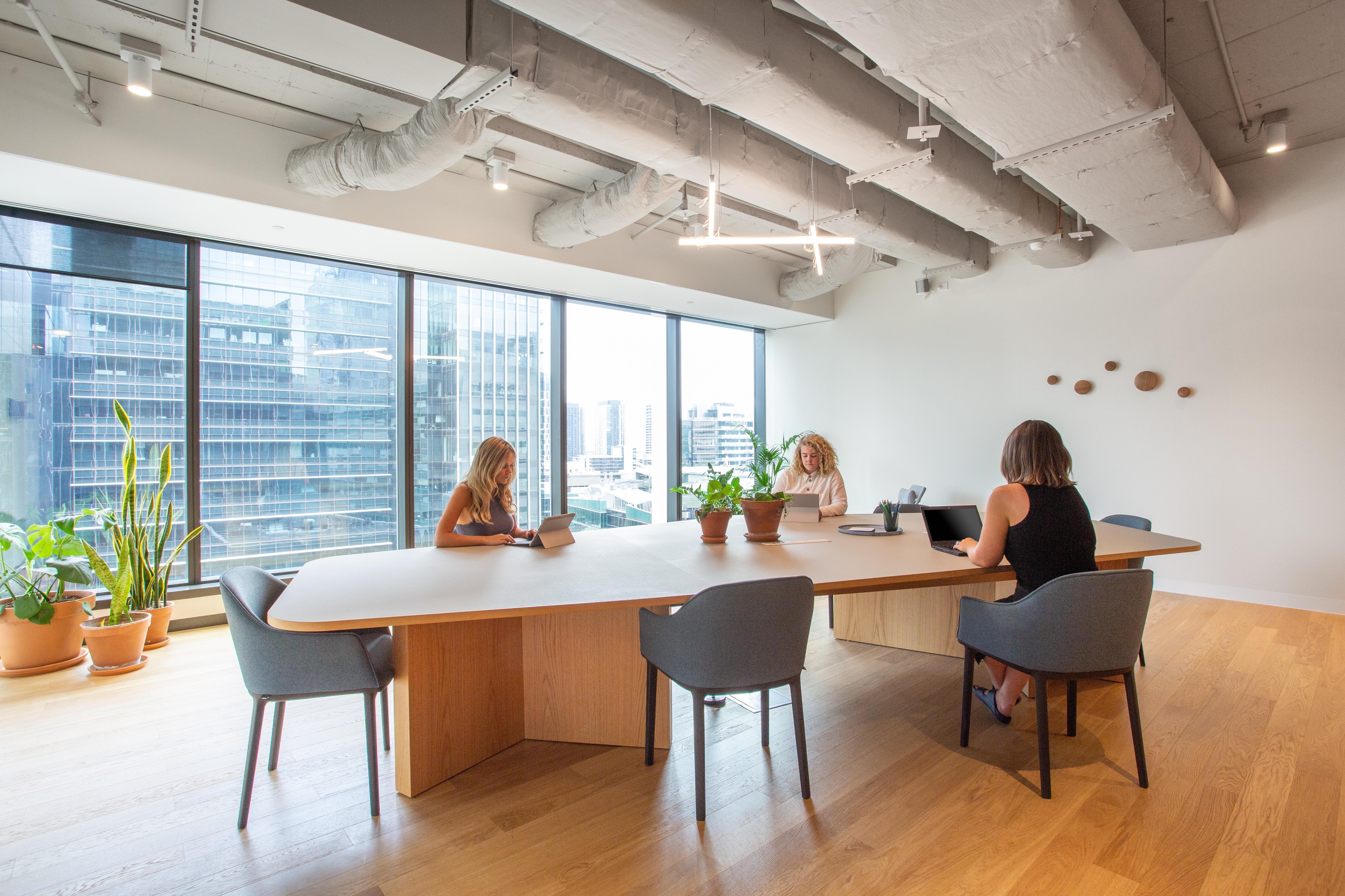 Tailor-made dream offices for 3 persons in Spaces One Melbourne Quarter Tailor-made dream offices for 3 persons in Spaces One Melbourne Quarter