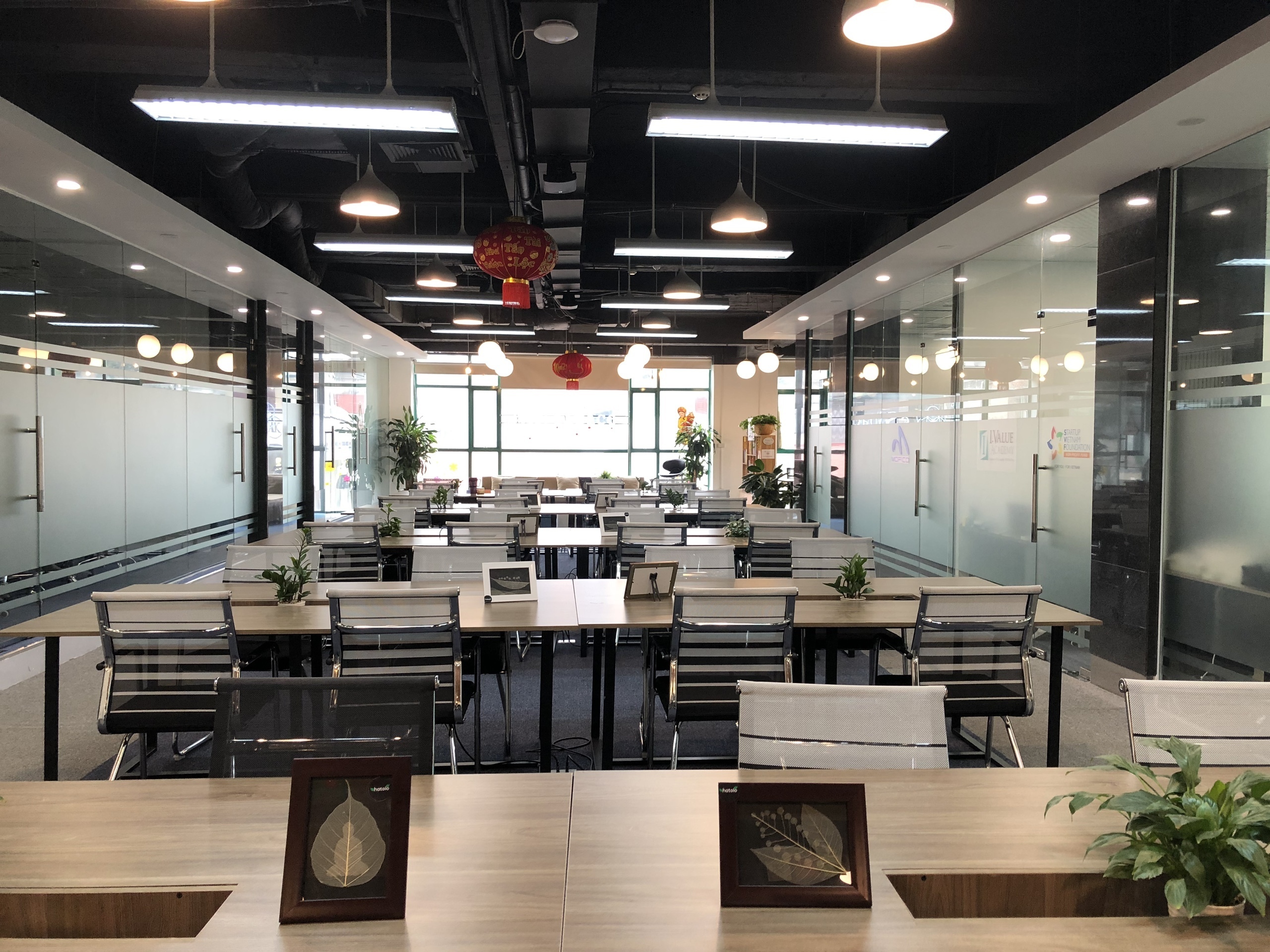 Hot Desk - Collaboration