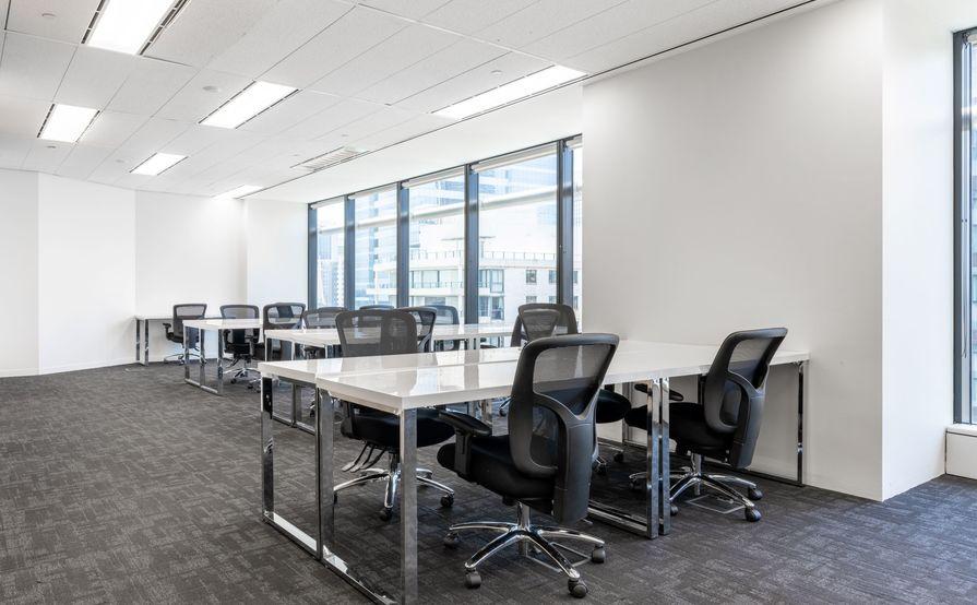 Find office space in Regus Darling Park for 5 persons with everything taken care of Find office space in Regus Darling Park for 5 persons with everything taken care of