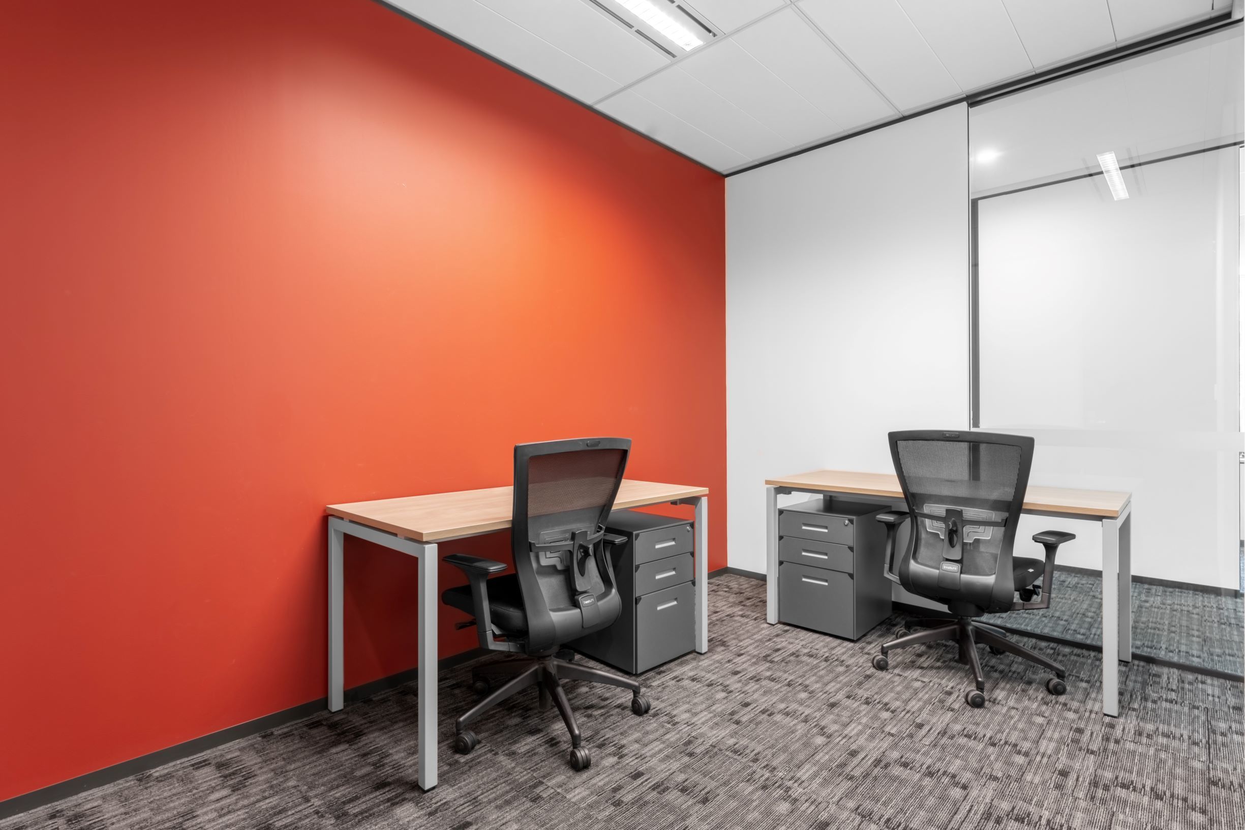 Private office space tailored to your business’ unique needs in Regus Citigroup Centre Private office space tailored to your business’ unique needs in Regus Citigroup Centre