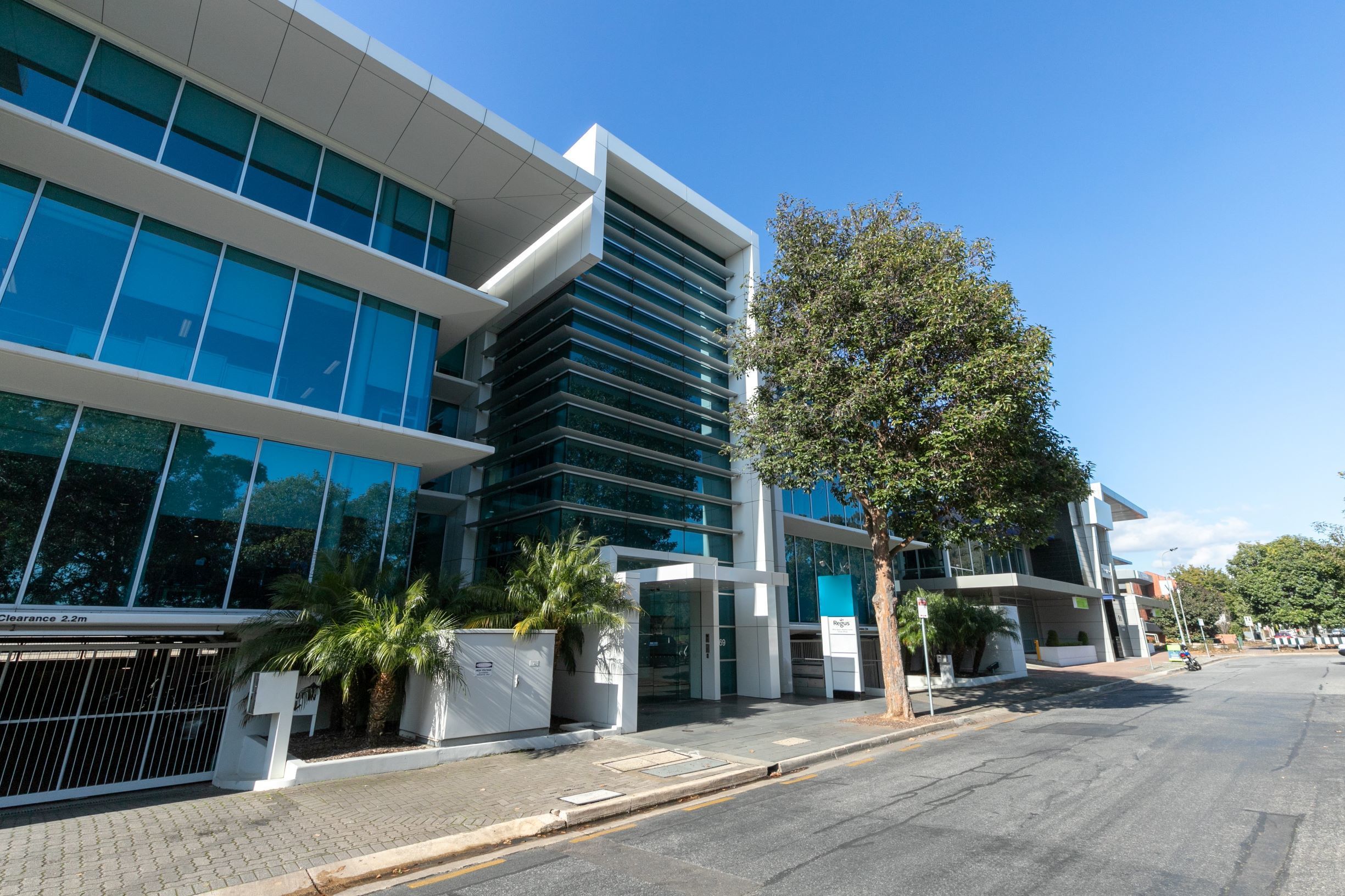 All-inclusive access to coworking space in HQ Victoria Park