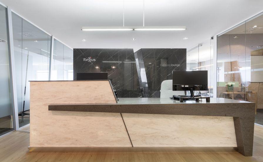 Find office space in Regus 385 Bourke Street for 1 person with everything taken care of Find office space in Regus 385 Bourke Street for 1 person with everything taken care of