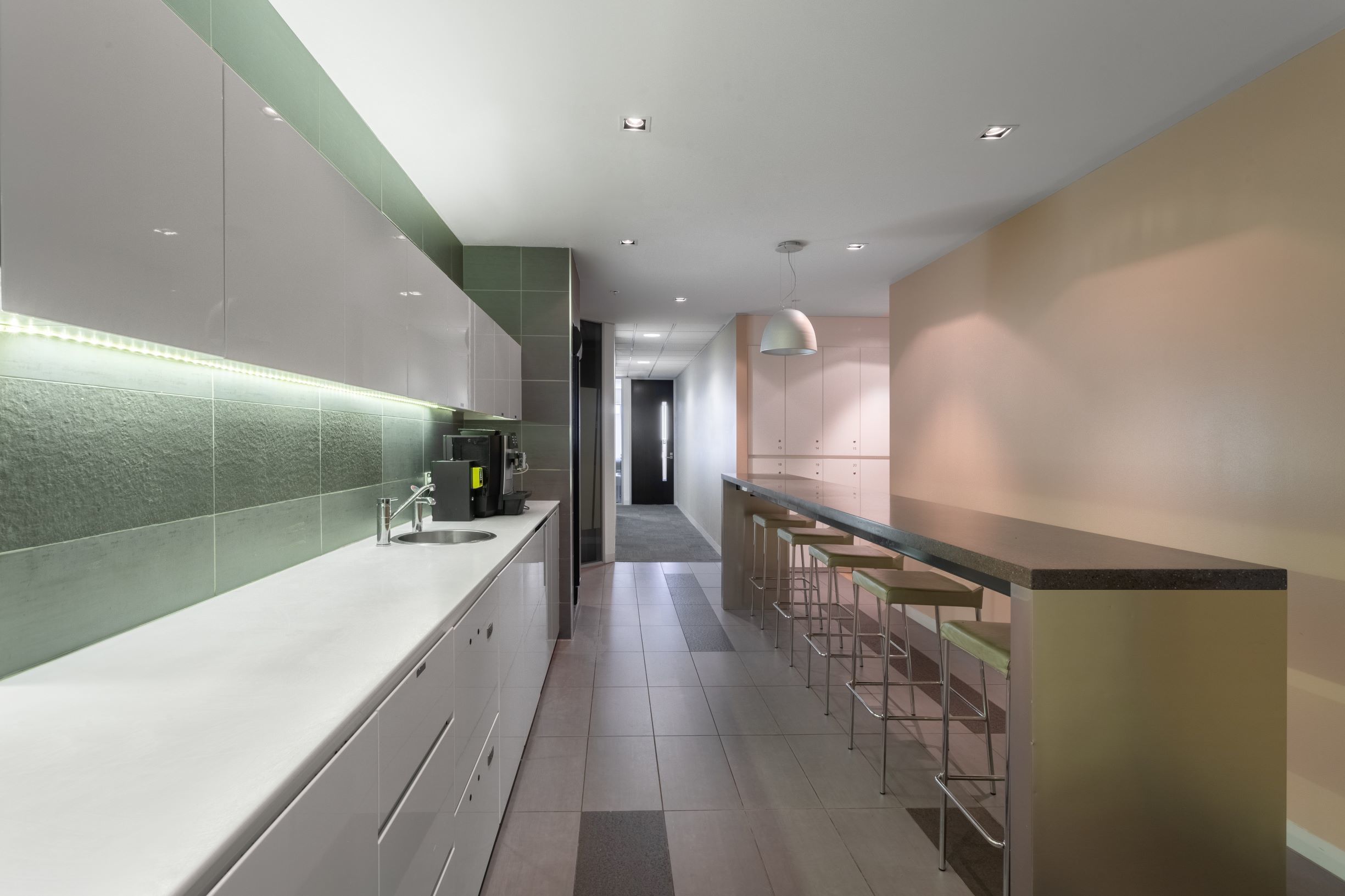Find office space in Regus 385 Bourke Street for 1 person with everything taken care of Find office space in Regus 385 Bourke Street for 1 person with everything taken care of