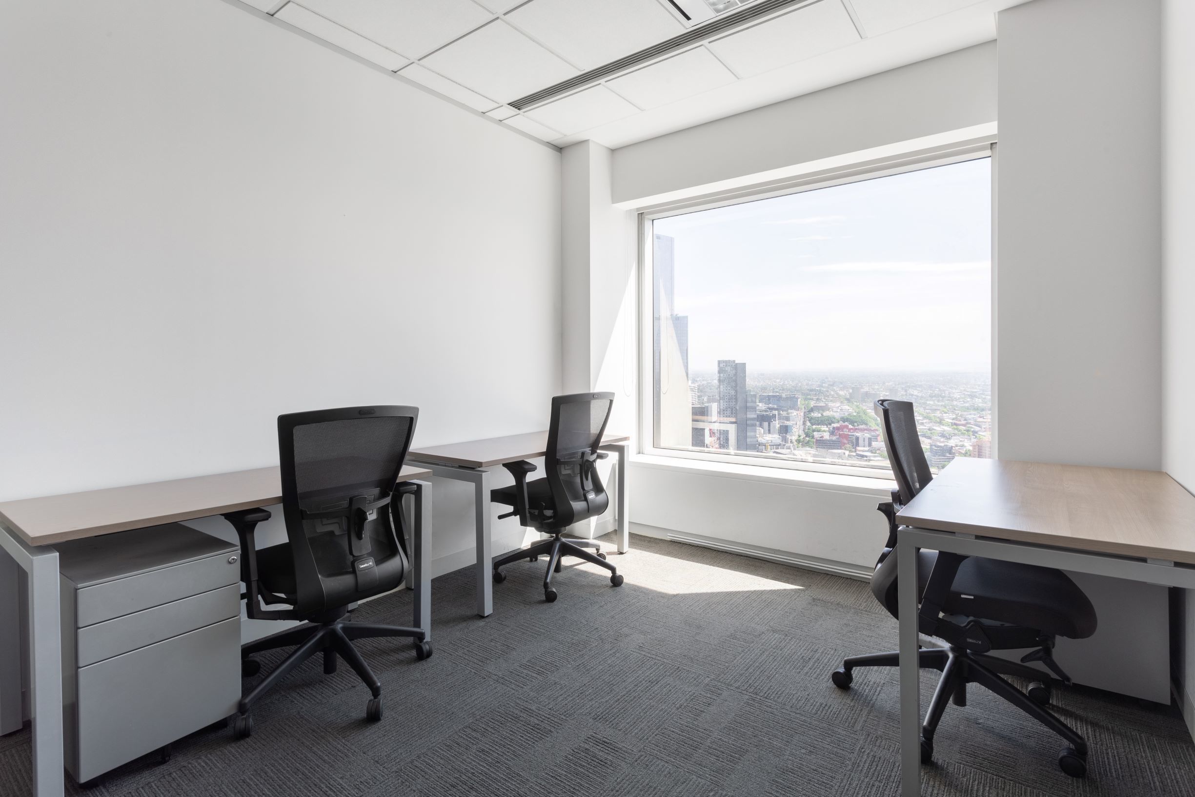 Find office space in Regus 385 Bourke Street for 3 persons with everything taken care of Find office space in Regus 385 Bourke Street for 3 persons with everything taken care of