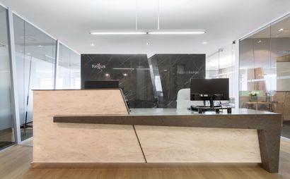 Find office space in Regus 385 Bourke Street for 2 persons with everything taken care of Find office space in Regus 385 Bourke Street for 2 persons with everything taken care of