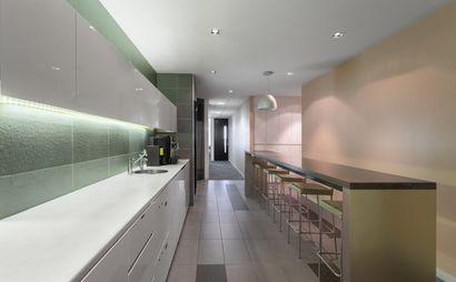 Find office space in Regus 385 Bourke Street for 2 persons with everything taken care of Find office space in Regus 385 Bourke Street for 2 persons with everything taken care of