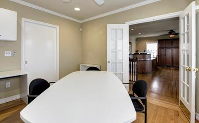 Private Office Private Office