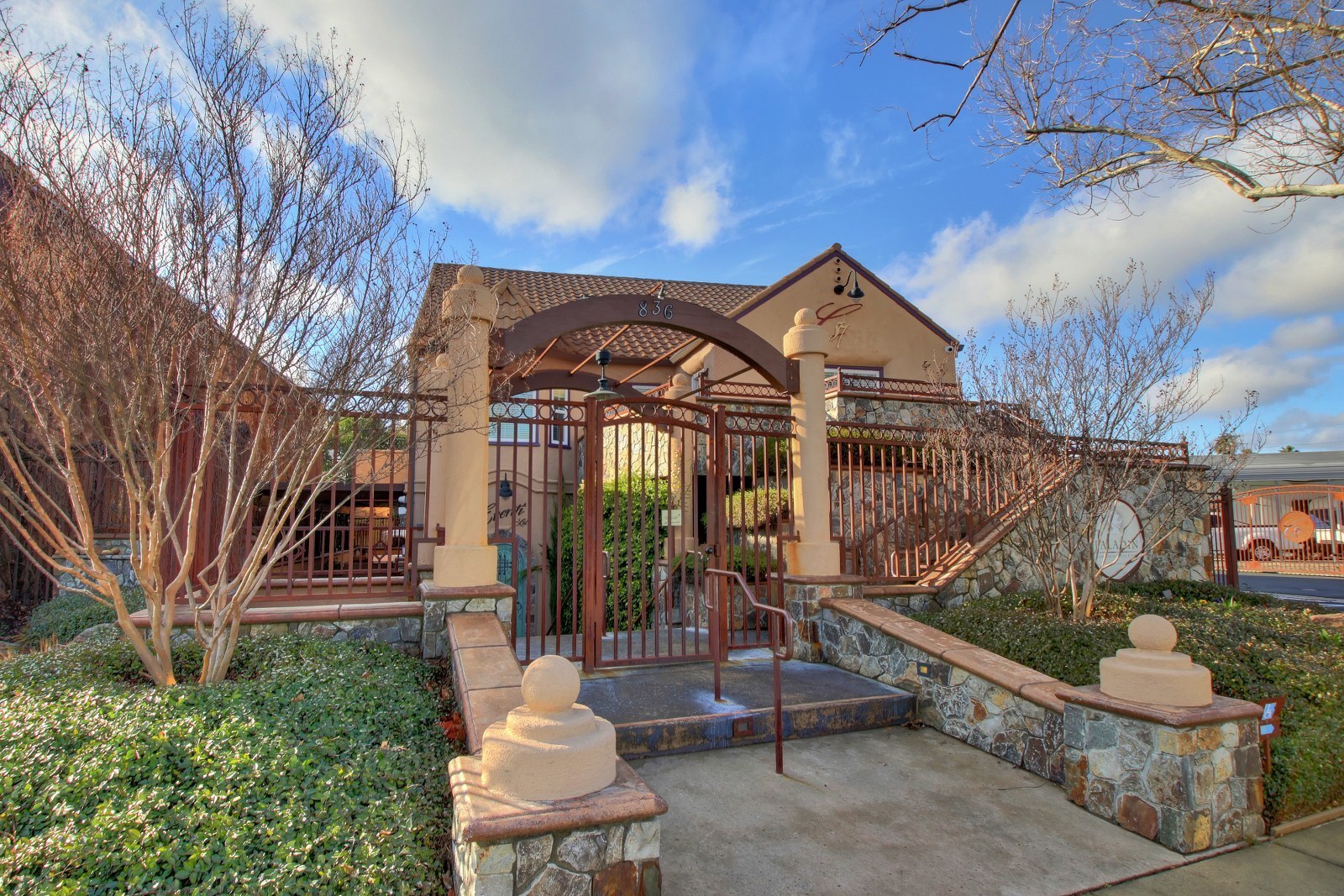 Medium Conference Room