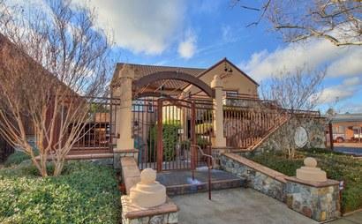 Medium Conference Room Medium Conference Room