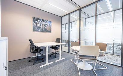 Private office space tailored to your business’ unique needs in Regus Burelli Street Private office space tailored to your business’ unique needs in Regus Burelli Street
