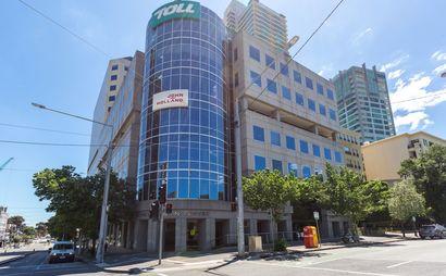 Unlimited office access in Regus 380 St Kilda Road Unlimited office access in Regus 380 St Kilda Road