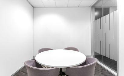 Book open plan office space for businesses of all sizes in Regus 380 St Kilda Road Book open plan office space for businesses of all sizes in Regus 380 St Kilda Road