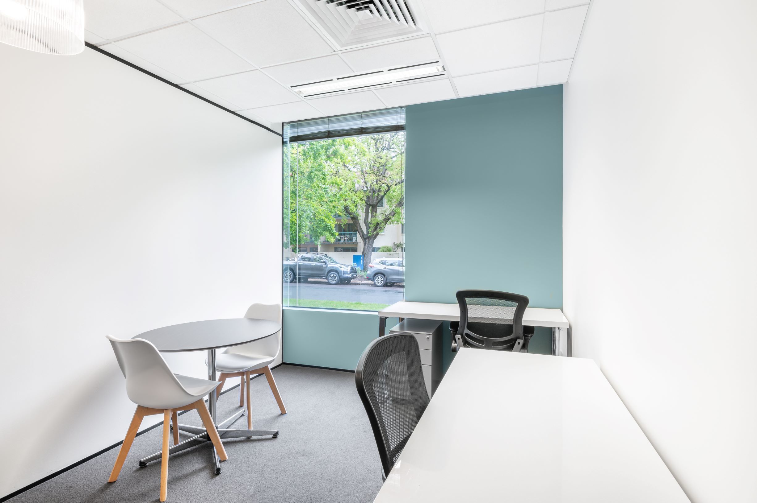 Access professional coworking space in Regus Kingston