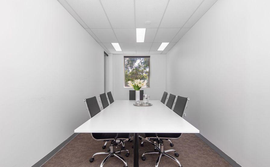 Fully serviced private office space for you and your team in Regus Mount Waverley