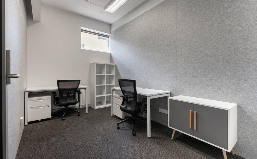 Private office space for 3 persons in Regus Balmain 