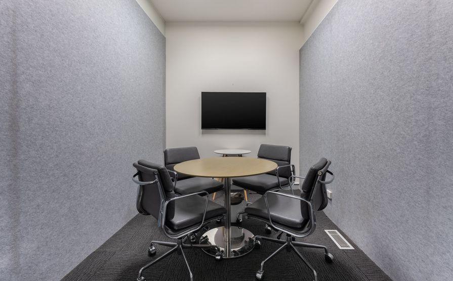 Private office space for 3 persons in Regus Balmain 