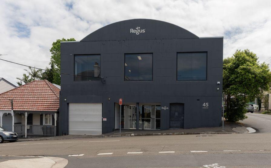 Open plan office space for 10 persons in Regus Balmain Open plan office space for 10 persons in Regus Balmain