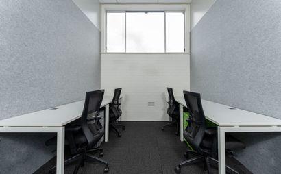 Open plan office space for 15 persons in Regus Balmain Open plan office space for 15 persons in Regus Balmain