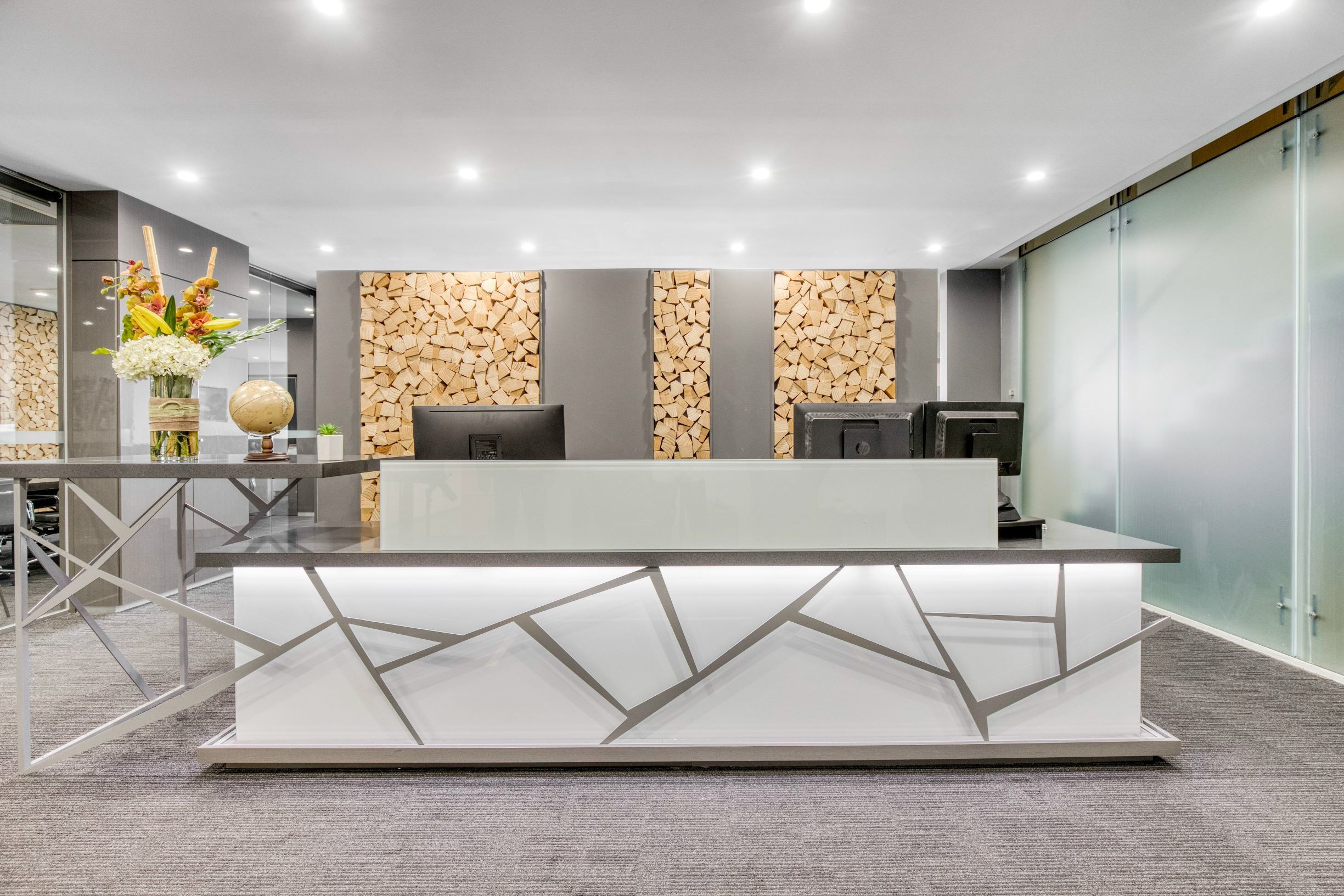 Fully serviced private office space for you and your team in Regus 180 Lonsdale Street Fully serviced private office space for you and your team in Regus 180 Lonsdale Street