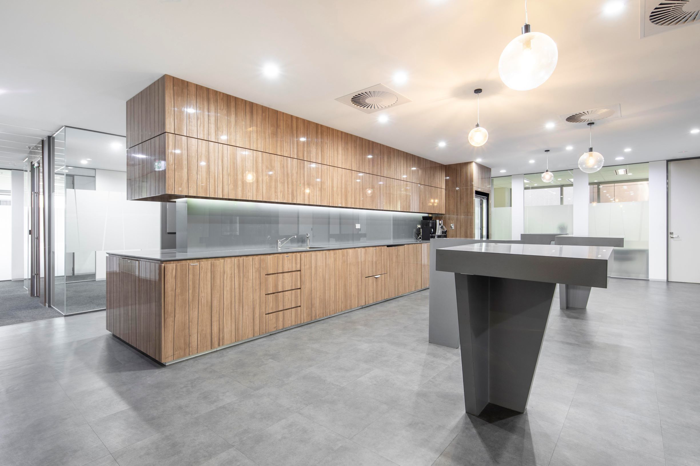 All-inclusive access to professional office space for 1 person in Regus 90 Collins Street All-inclusive access to professional office space for 1 person in Regus 90 Collins Street