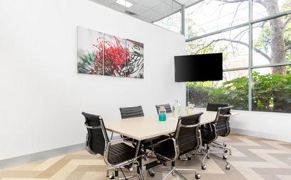 Open plan office space for 10 persons in Regus Kew Open plan office space for 10 persons in Regus Kew