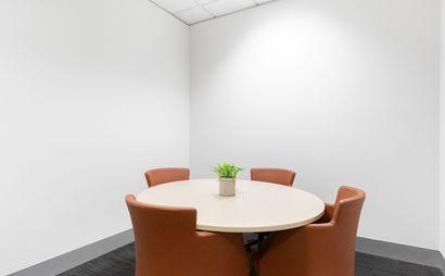 Private office space for 2 persons in Regus Kew Private office space for 2 persons in Regus Kew